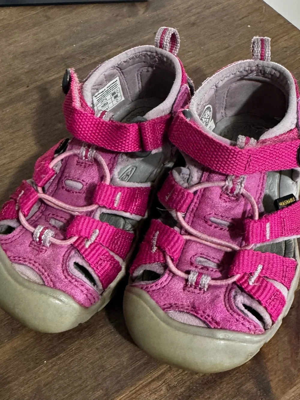 KEEN Newport H2 Toddler Sandals Pink Fuchsia Size 7 Washable Outdoor Water Shoes